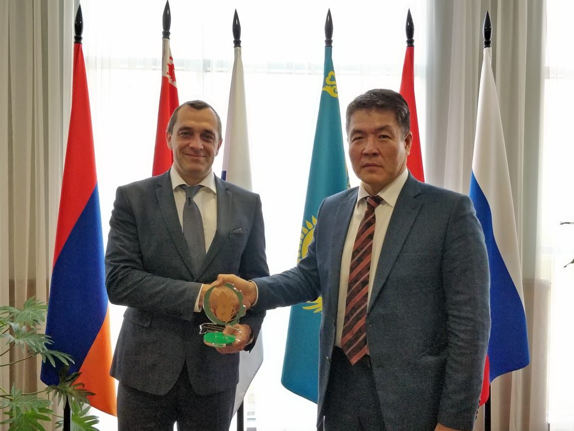 Director General of IOFS meets Minister of Eurasian Economic Union