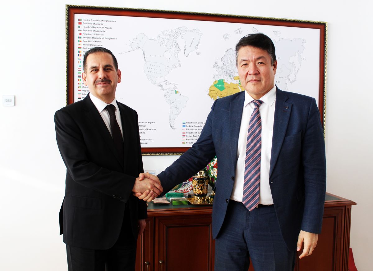 Director General of IOFS meets with the Ambassador of the Hashemite Kingdom of Jordan